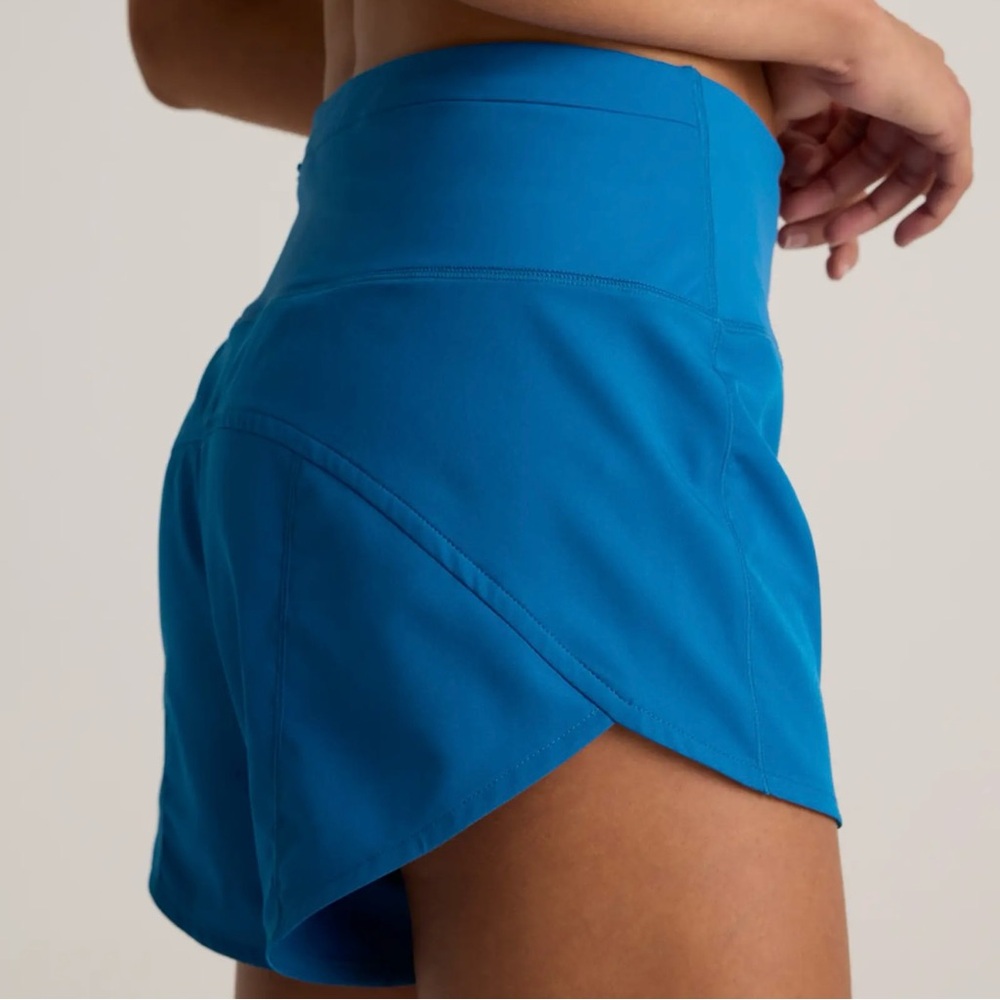 Quince weightless high rise running short